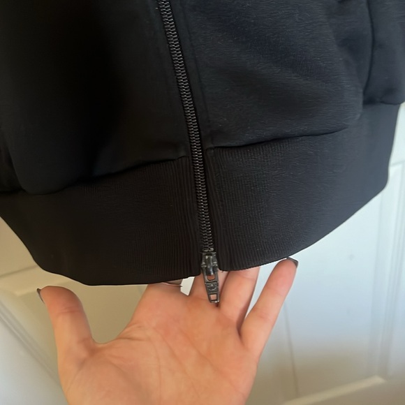 Adidas jacket - Picture 5 of 5